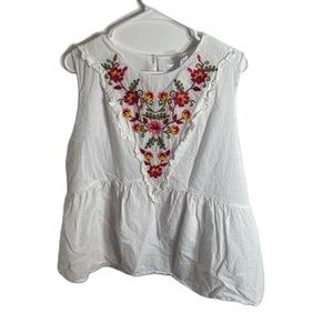 Time and Tru Embroidered Sleeveless Top XL Red Green Tank Top White
